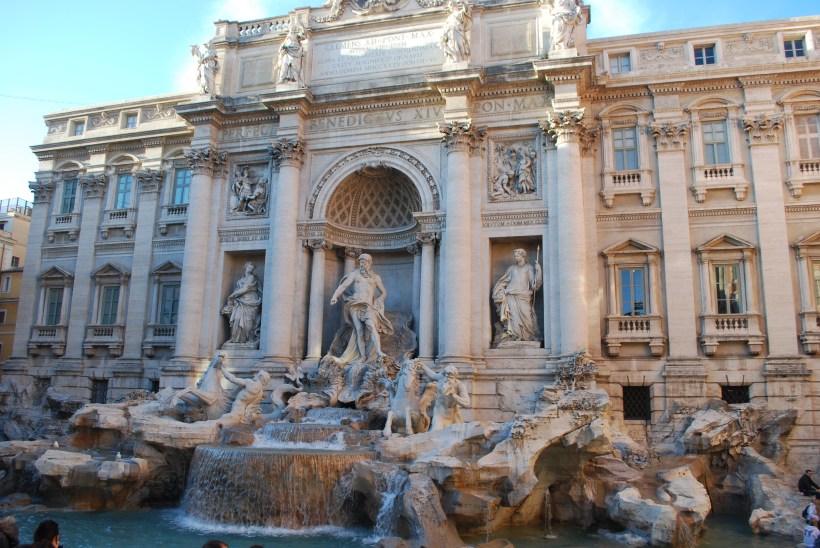 Trevi Fountain.  A very popular fountain - there were  hundreds of people here but it is a spectacular fountain so I'd expect lots of people there to admire it!
