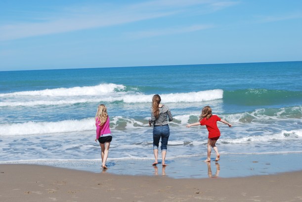 First stop, the beach!  We were in the town of Cefalu, on the northern coast.  The beach here was expansive and sandy - quite different from the rocky beaches in Siema.  The Tyrrhenian Sea was so beautiful!