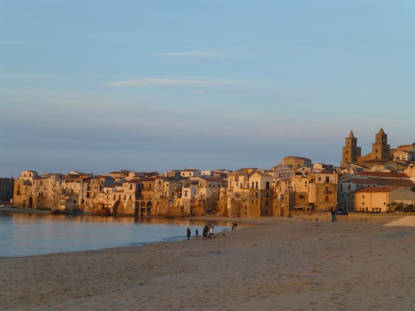 Old town Cefalu.  I strongly encourage anyone who every had any inkling to go to Sicily (and those who don'!) to visit.  And go to Cefalu - you will love it!  More information on the city here: http://www.cefalu.net/cefalu.php?lingua=en
